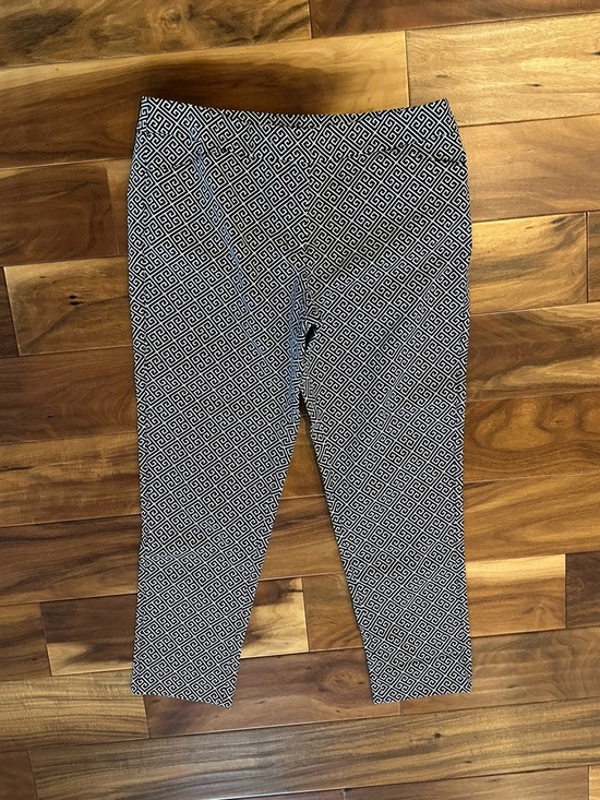 White House Black Market Pants - White House Black Market Black & White Geometric Pants size 10